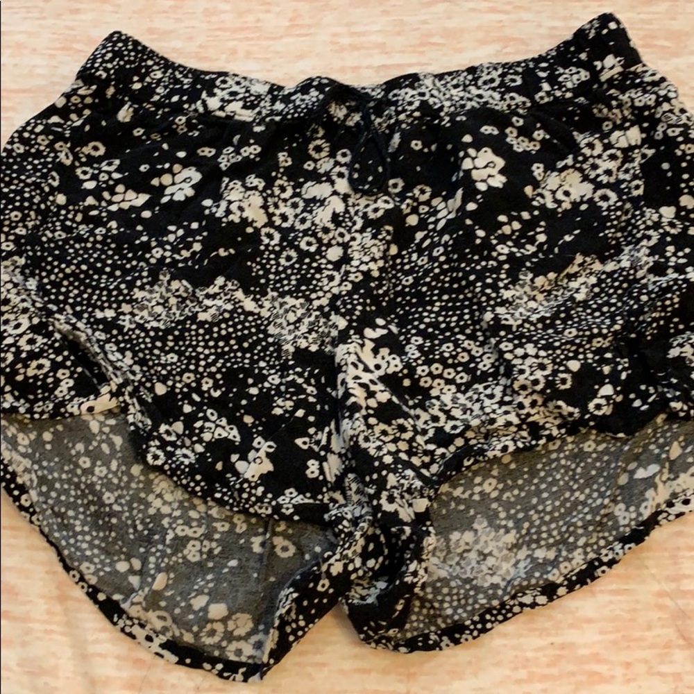 Floral black and white shorts!